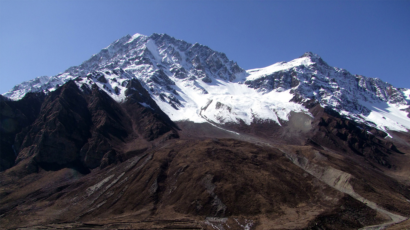 Pisang Peak Climbing